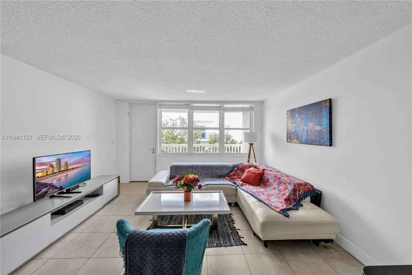 2016 Bay Dr # 505, Miami Beach FL 33141