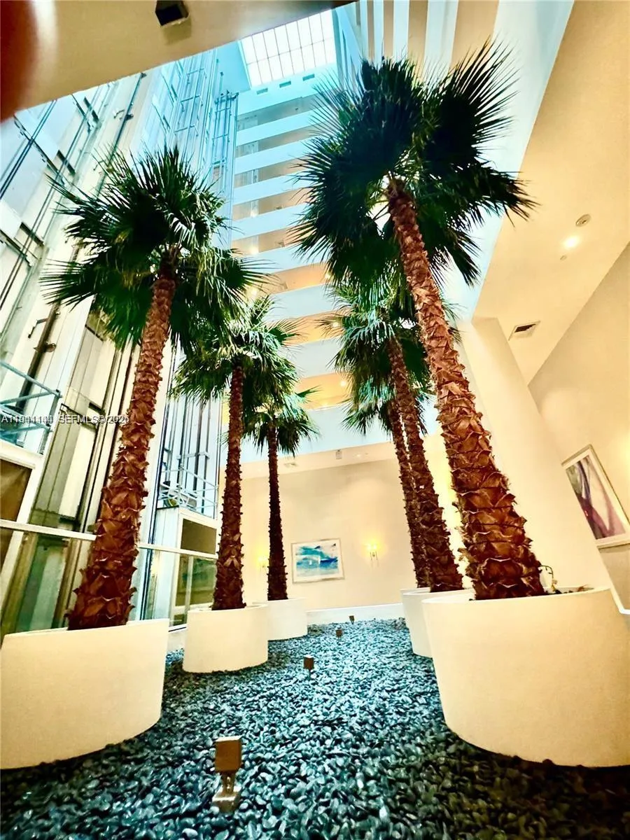 3131 NE 188th St # 1213, Aventura FL 33180