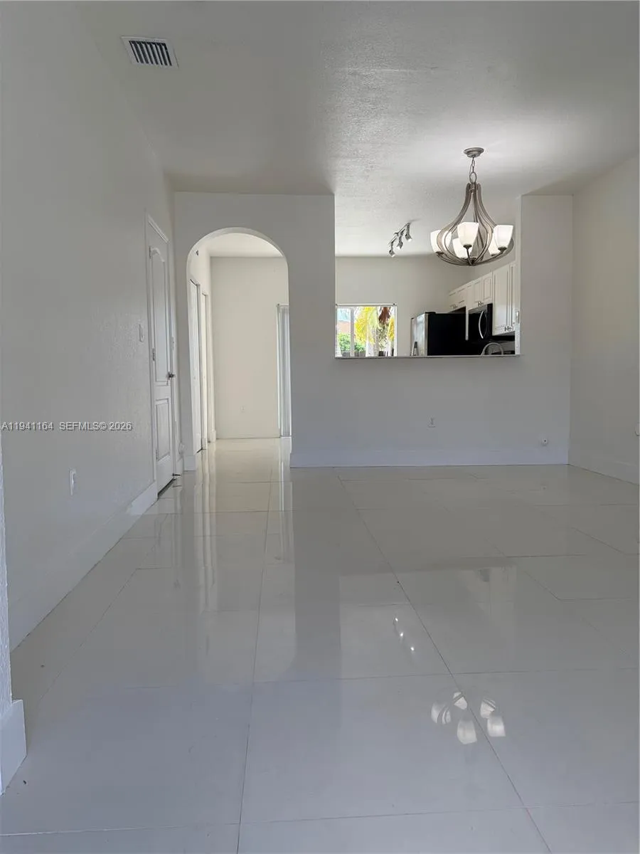 17046 SW 137th Pl, Miami FL 33177