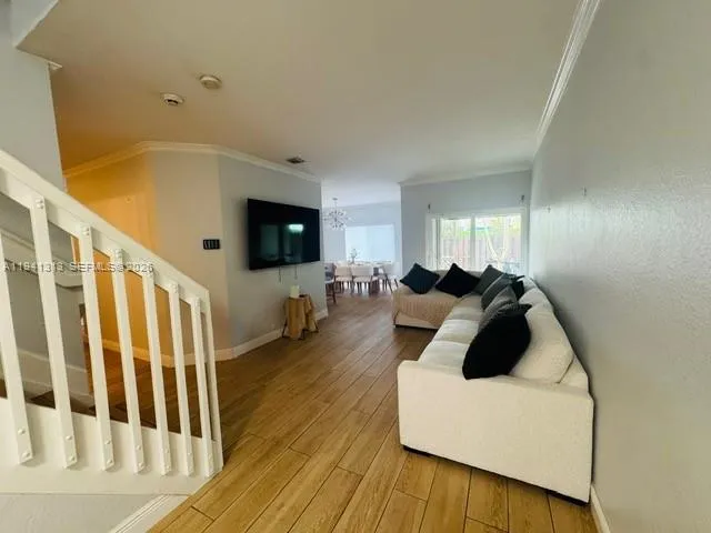10919 NW 67th Ter, Doral FL 33178