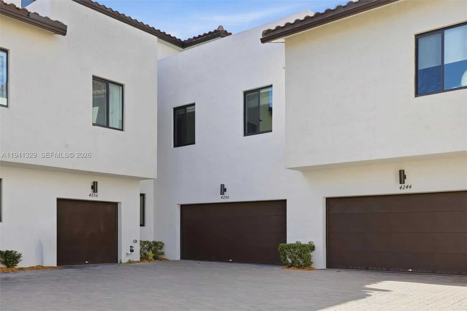 4250 NW 83rd Ave, Doral FL 33166