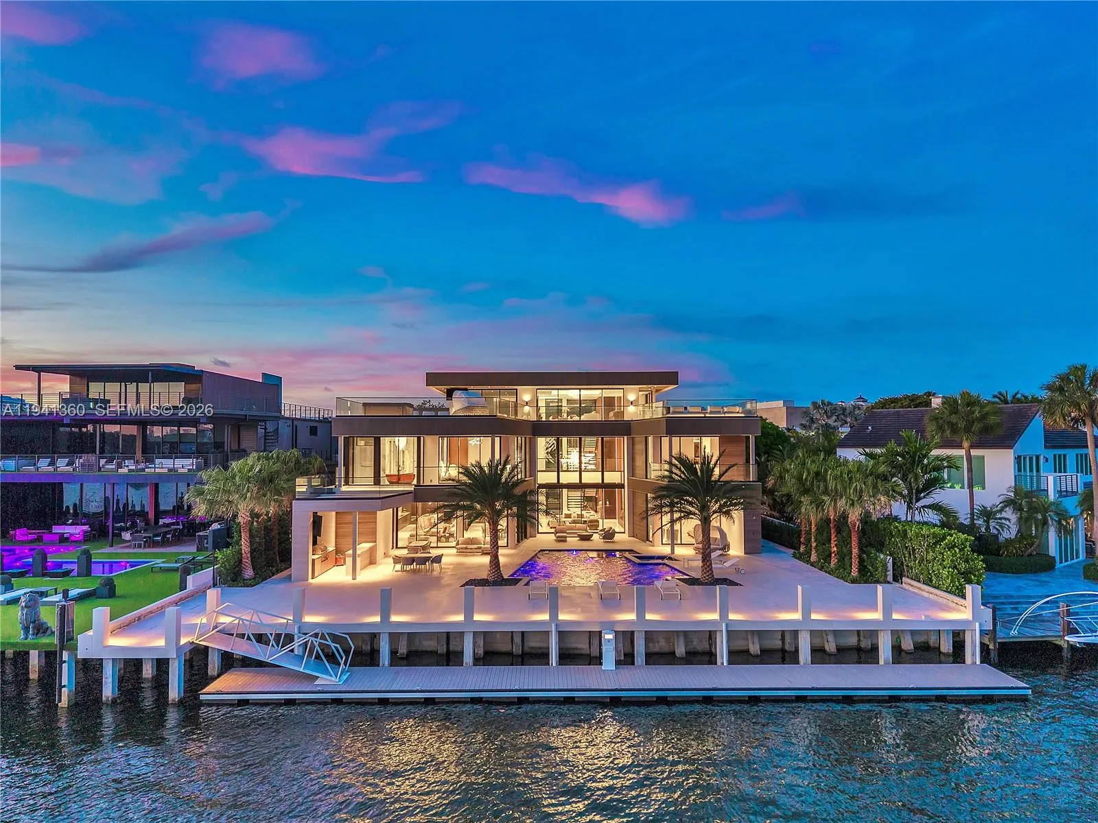 725 Middle River Dr, Fort Lauderdale FL 33304
