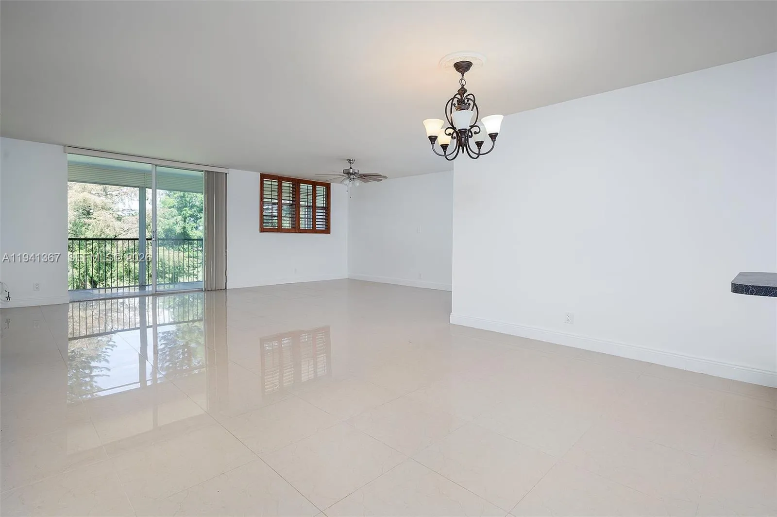 2 bedroom 2 bath for sale at 3150 W Rolling Hills Cir # 307, Davie FL 33328