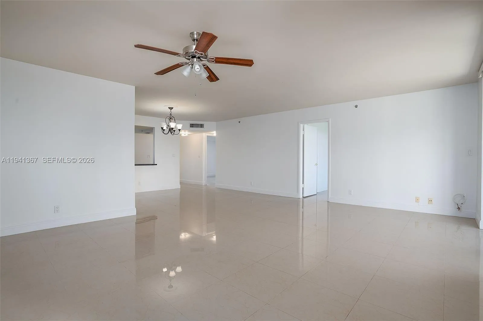 3150 W Rolling Hills Cir # 307, Davie FL 33328
