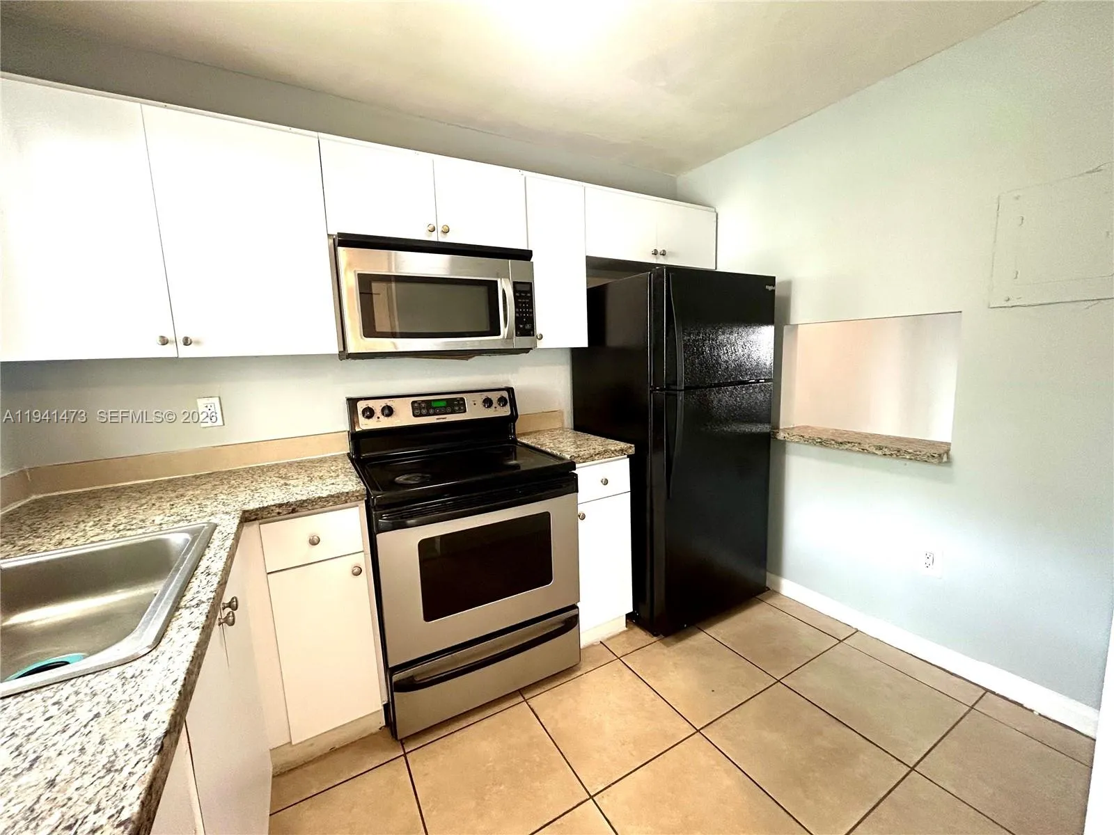 8300 Sunrise Lakes Blvd # 112, Sunrise FL 33322