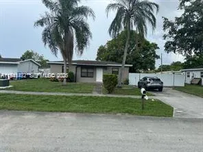 3 bedroom 2 bath for sale at 4620 SW 31st Dr, West Park FL 33023