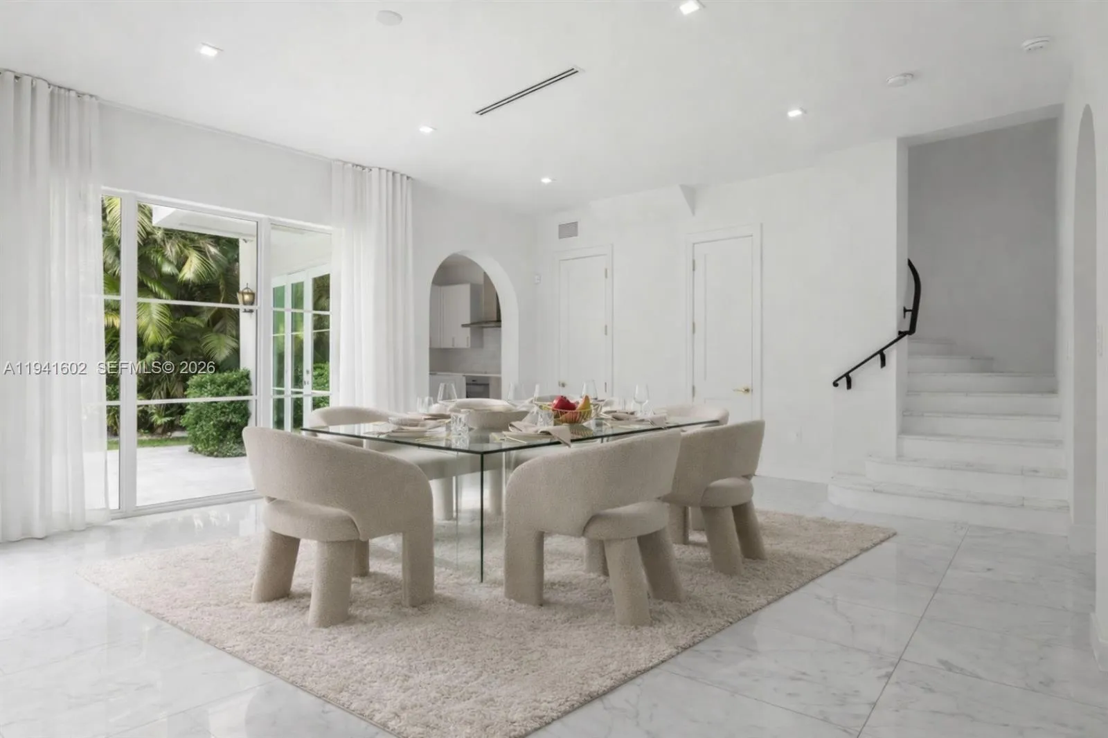315 Santander Ave # 311, Coral Gables FL 33134