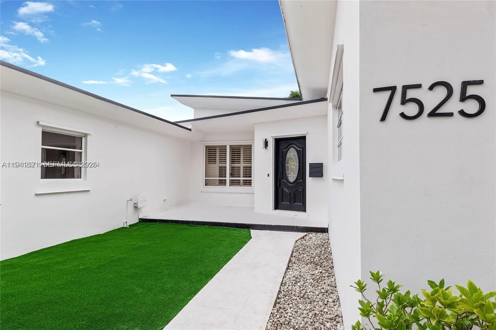 4 bedroom 3 bath for sale at 7525 Adventure Ave, North Bay Village FL 33141