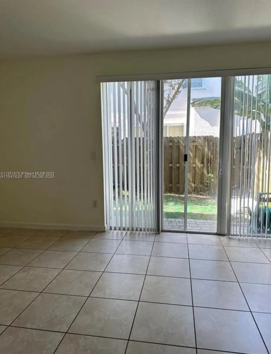 152 SE 29th Ave # 4, Homestead FL 33033