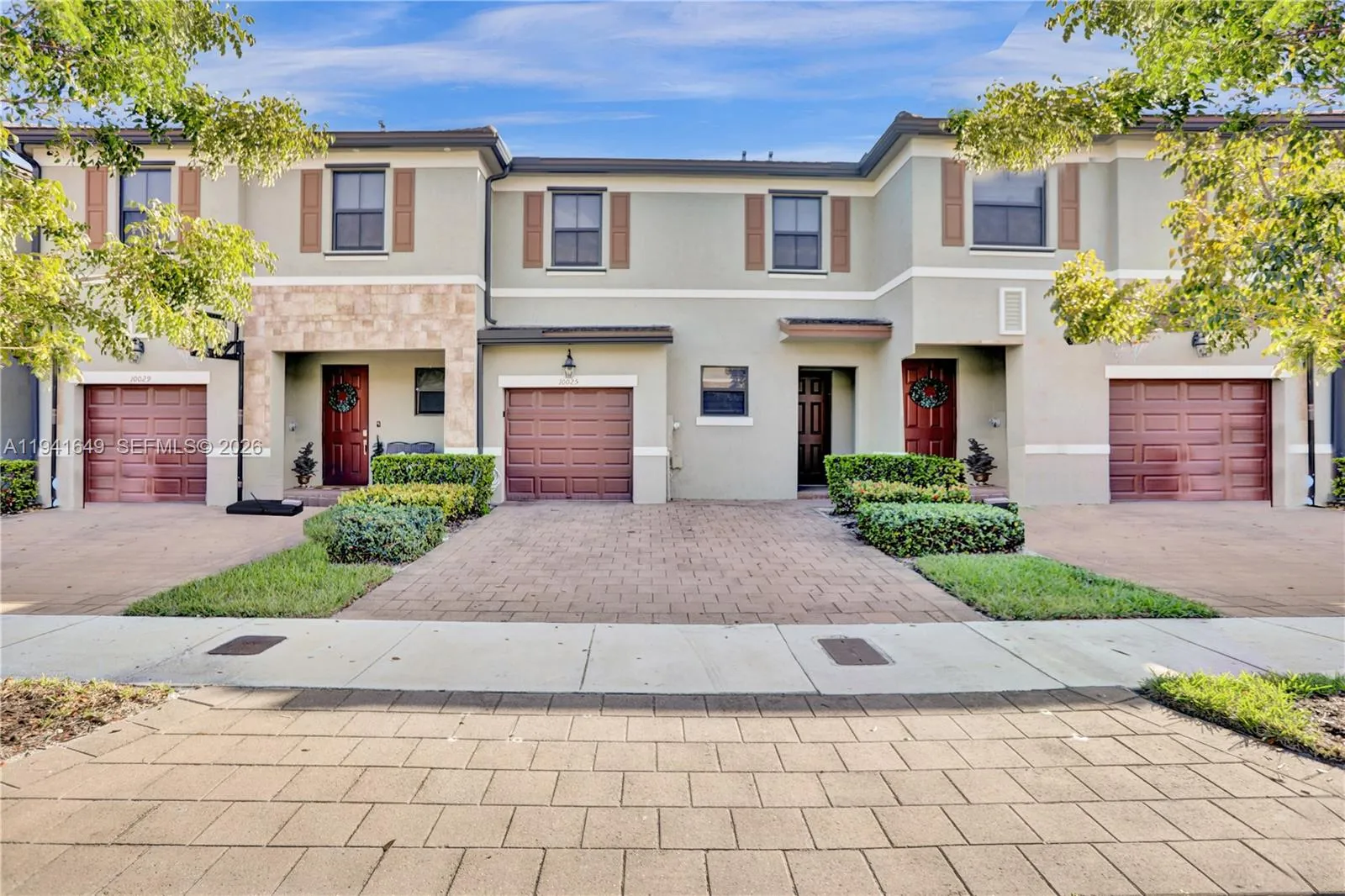 3 bedroom 2 bath for sale at 10025 W 32nd Ln, Hialeah FL 33018