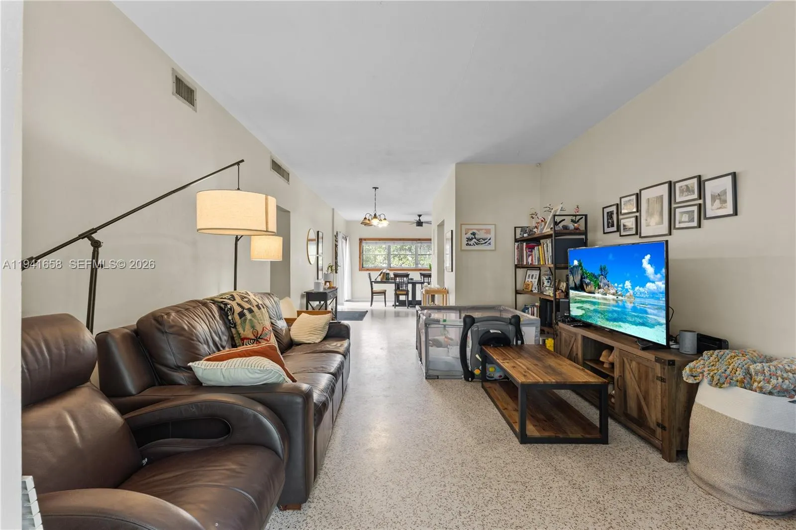 325 Bird Rd, Coral Gables FL 33146