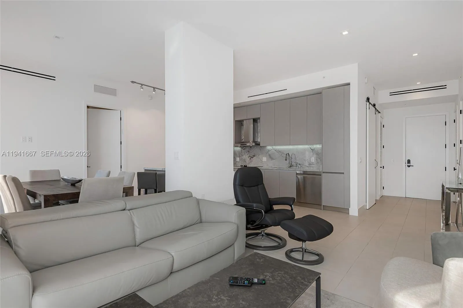 1030 15th St # 214, Miami Beach FL 33139