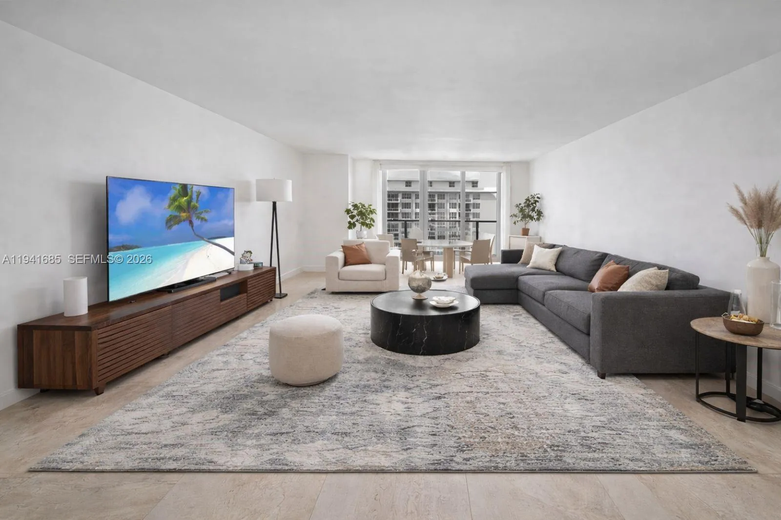 5701 Collins Ave # 1415, Miami Beach FL 33140