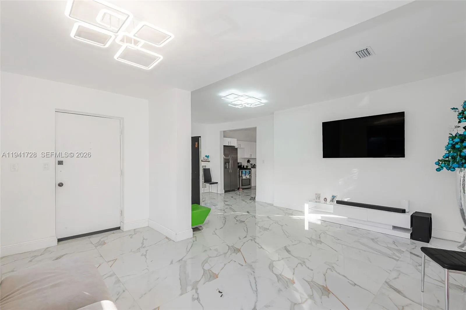 1683 NE 168th St, North Miami Beach FL 33162