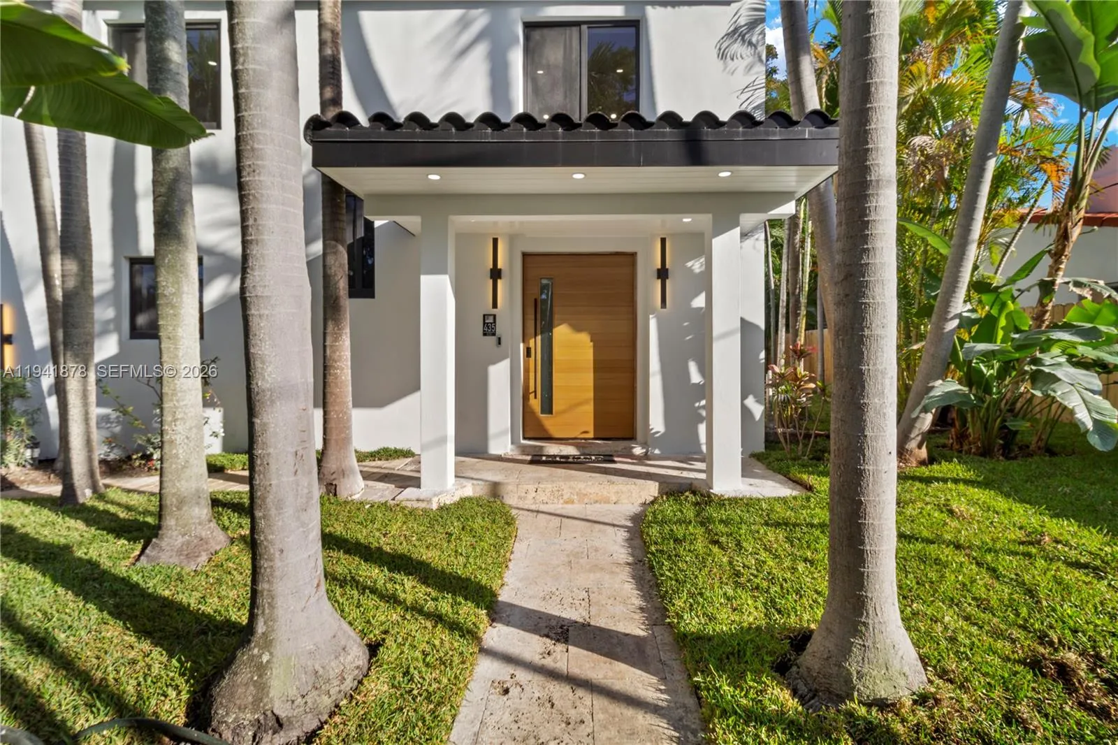 4 bedroom 3 bath for sale at 435 W 43rd St, Miami Beach FL 33140