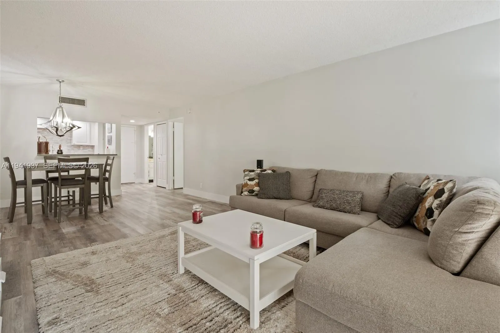 301 Racquet Club Rd # 104, Weston FL 33326
