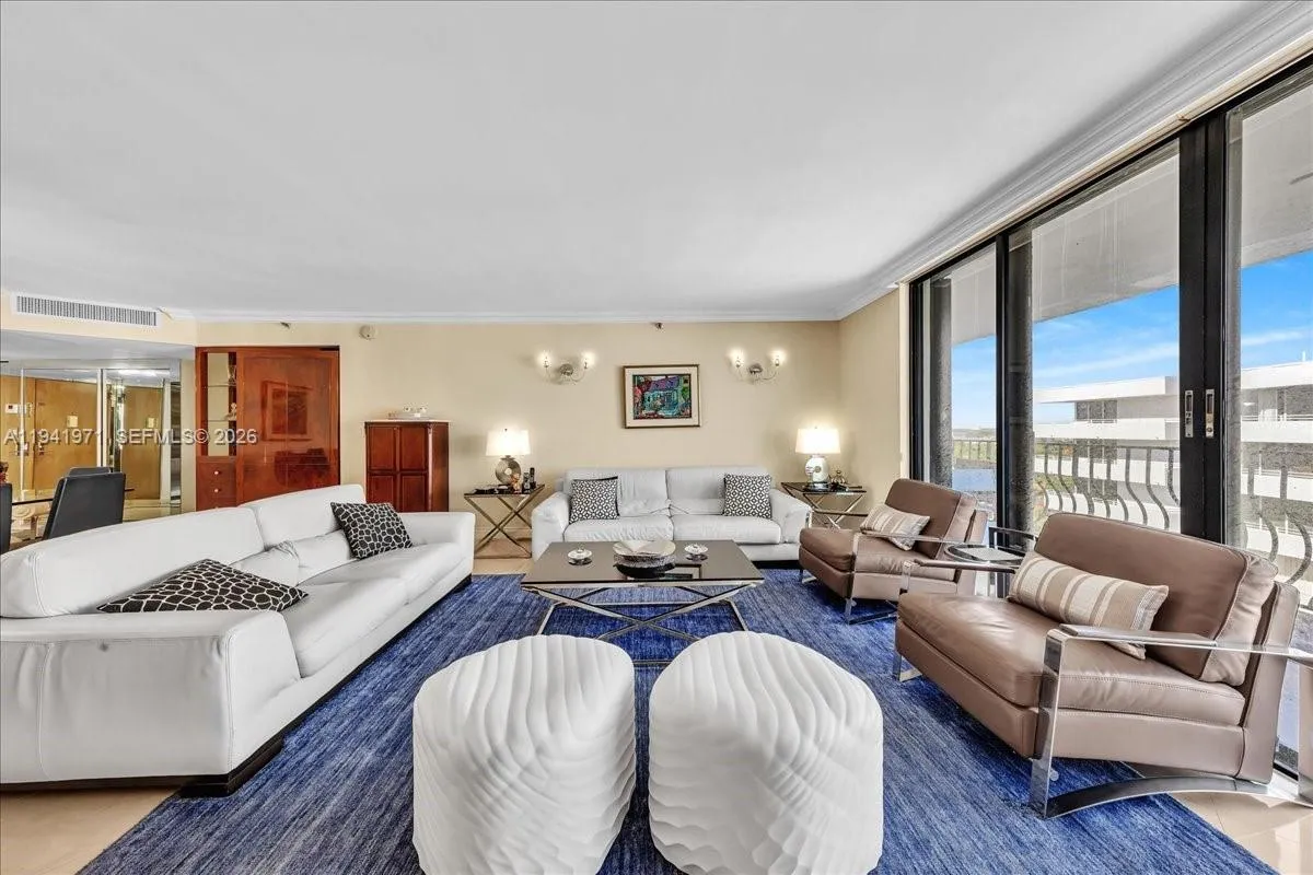 8877 Collins Ave # 2, Surfside FL 33154