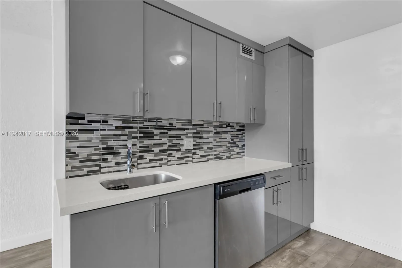 10400 SW 108 AVE # A413, Miami FL 33176