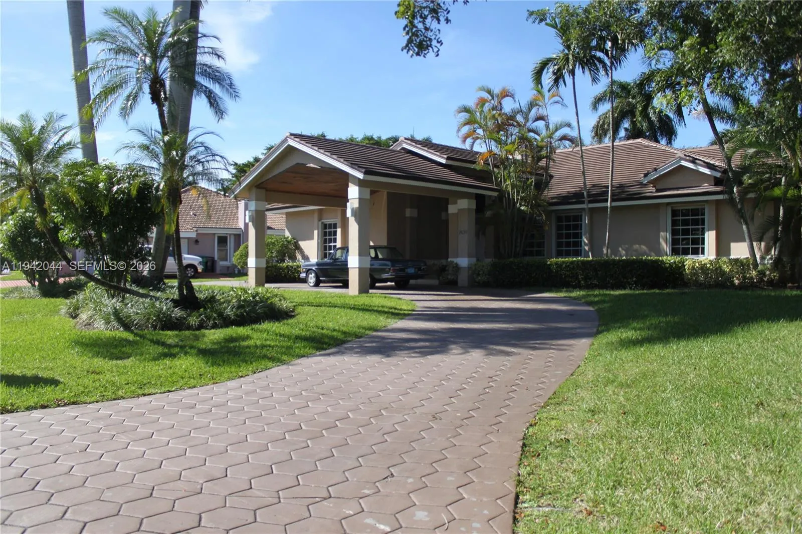 5 bedroom 4 bath for sale at 7439 SW 168th Ter, Palmetto Bay FL 33157
