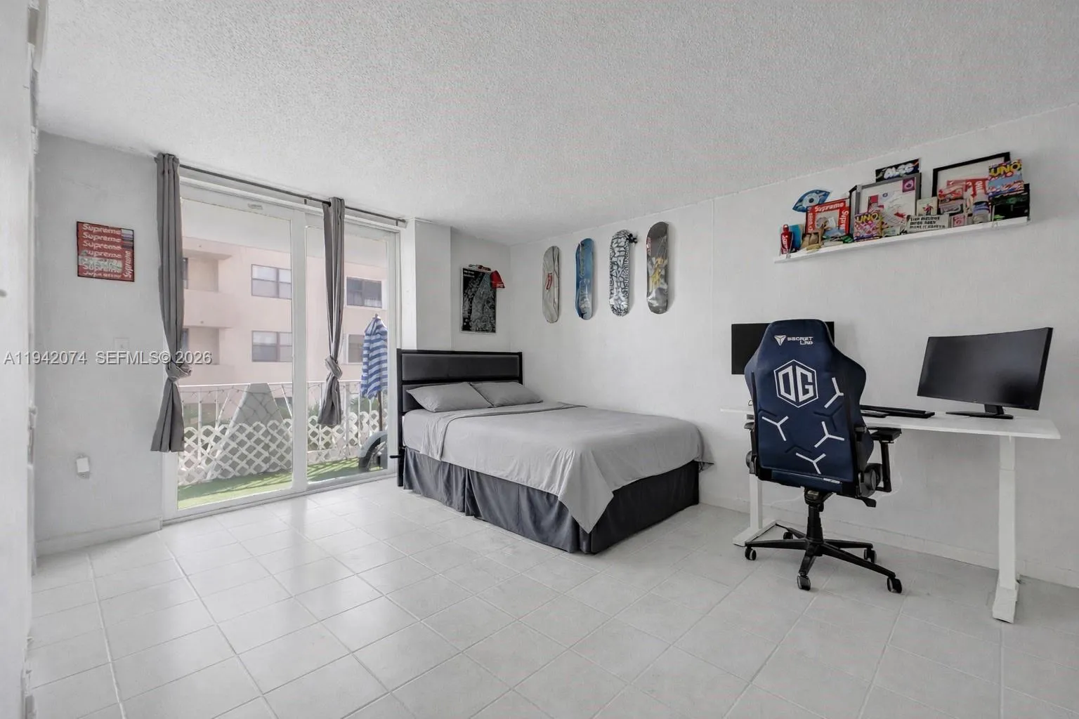 7133 Bay Dr # 305, Miami Beach FL 33141
