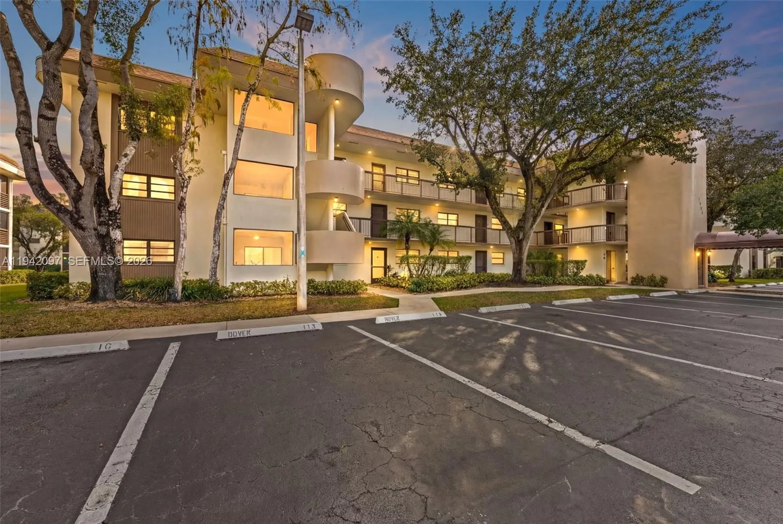 2 bedroom 2 bath for sale at 7653 NW 79th Ave # 109, Tamarac FL 33321