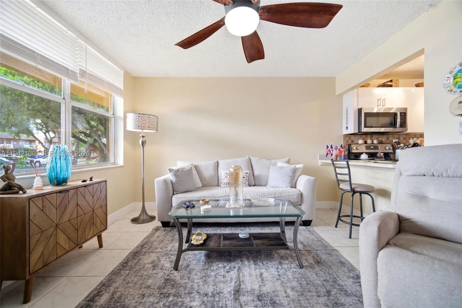 9121 Sunrise Lakes Blvd # 114, Sunrise FL 33322