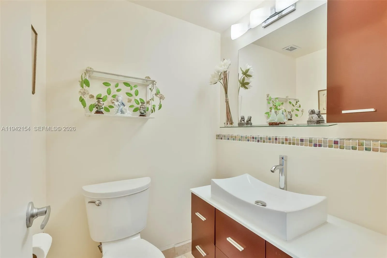 500 Bayview Dr # 617, Sunny Isles Beach FL 33160