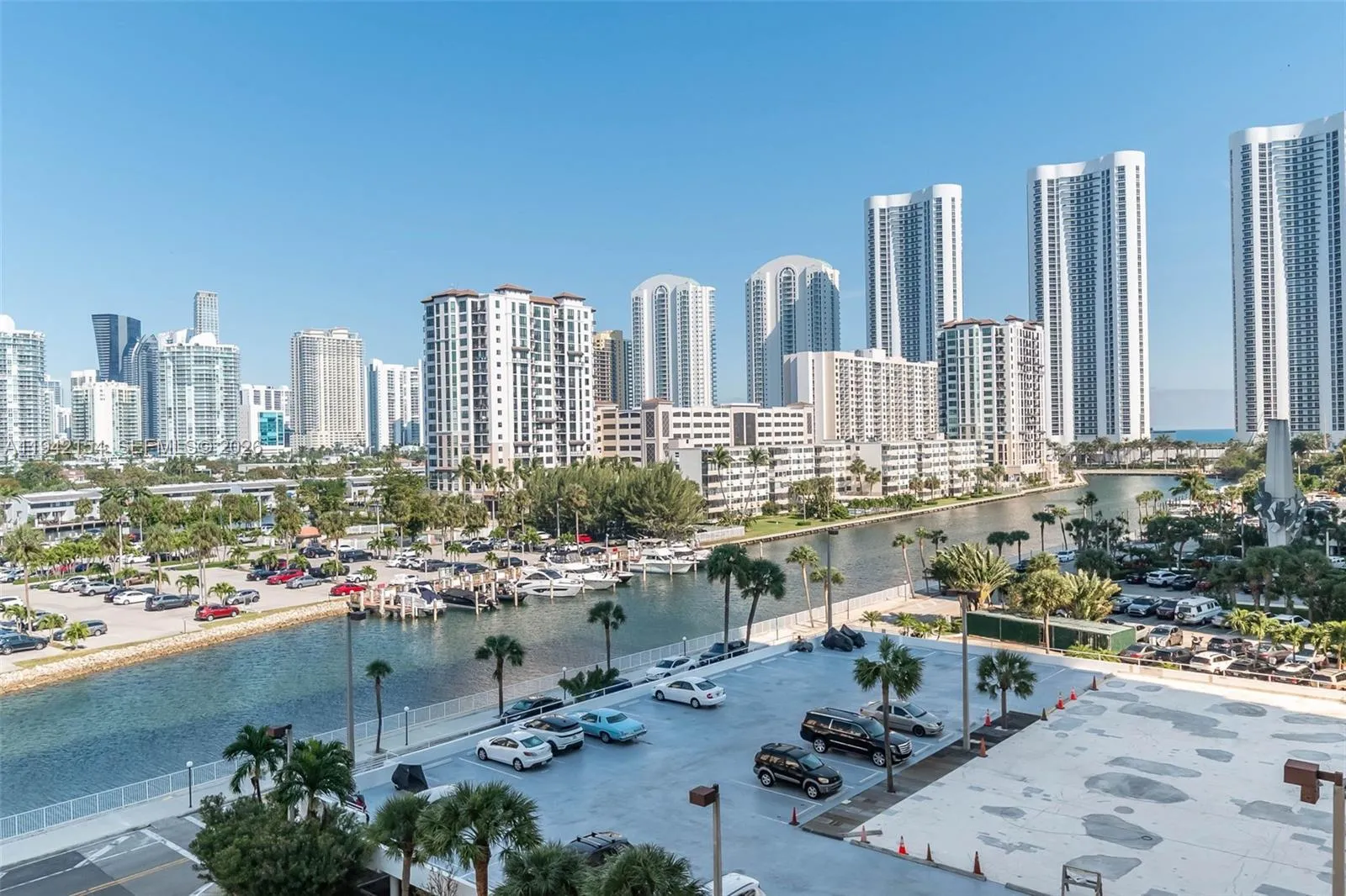 500 Bayview Dr # 617, Sunny Isles Beach FL 33160