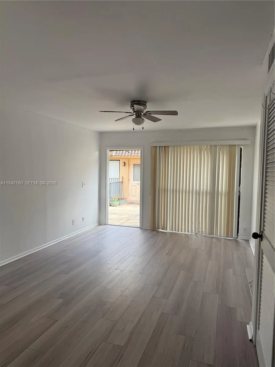 10916 Royal Palm Blvd # 10916, Coral Springs FL 33065