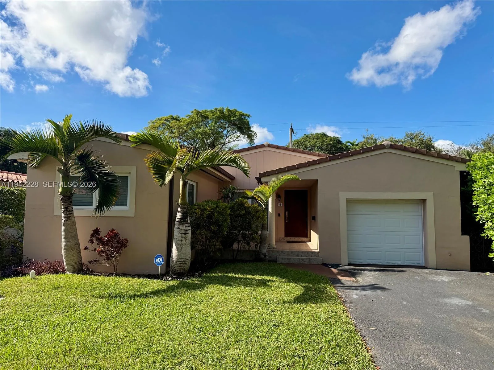 3 bedroom 2 bath for rent at 814 Capri St, Coral Gables FL 33134