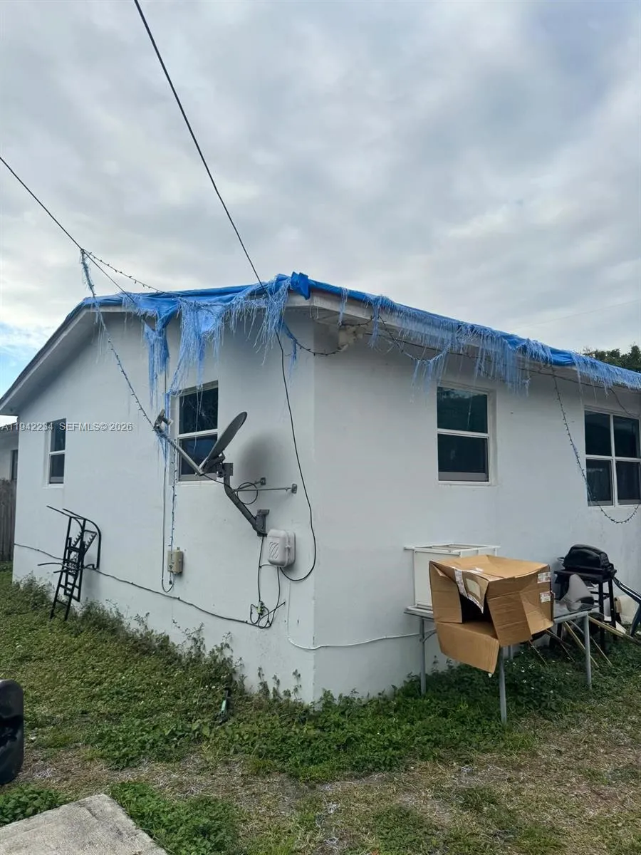 5752 NW 1st Ave, Miami FL 33127