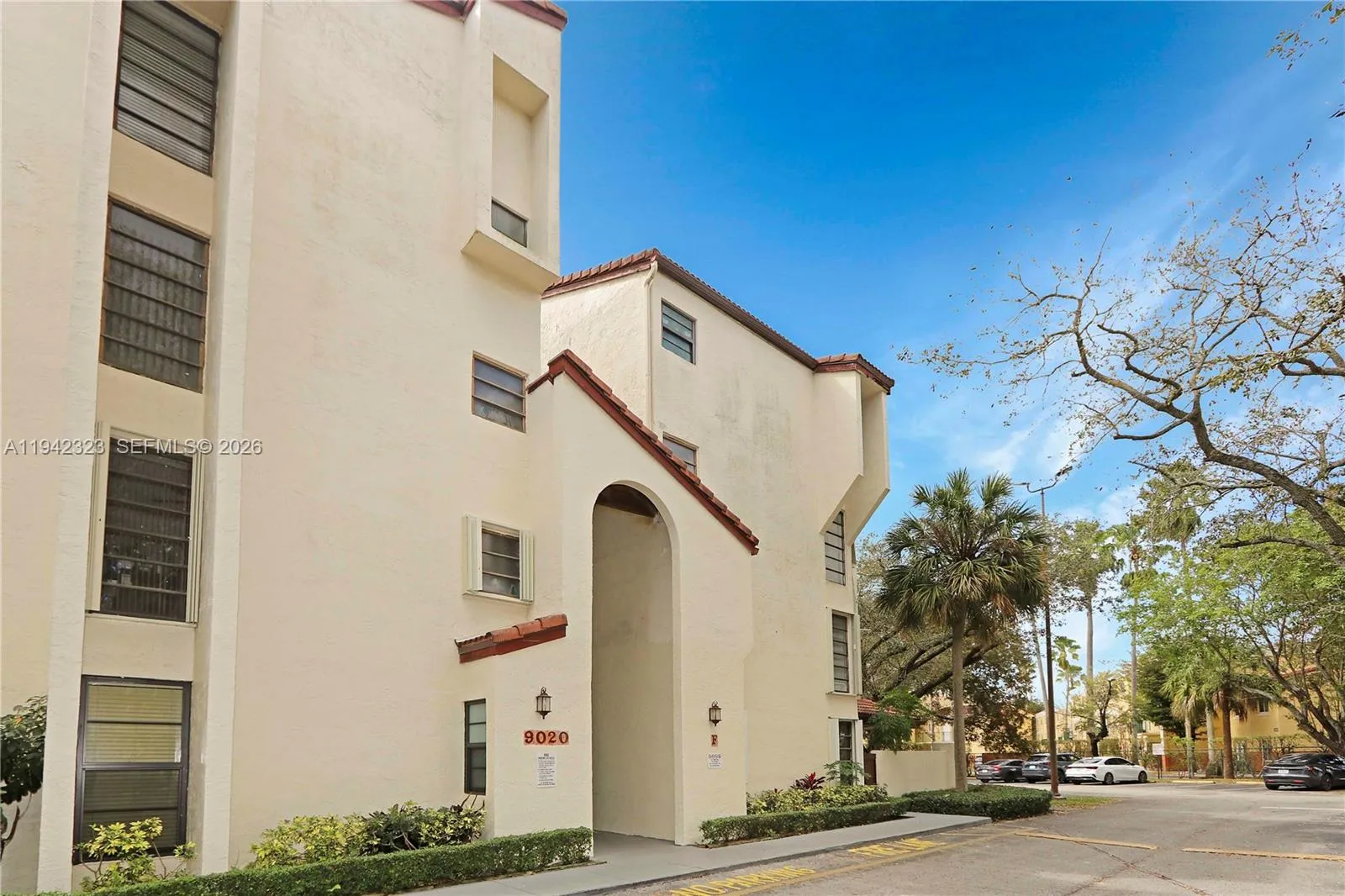 2 bedroom 2 bath for sale at 9020 SW 125th Ave # F303, Miami FL 33186