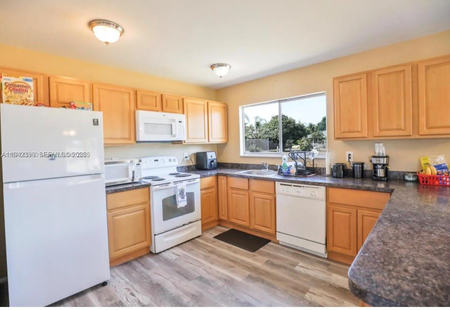 3 bedroom 2 bath for sale at 250 SW Homeland Rd, Port St. Lucie FL 34953