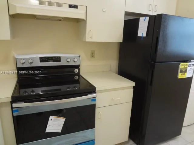 426 NE 210th Cir Ter # 2, Miami FL 33179