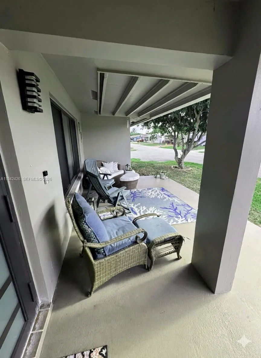 4701 NW 44th St, Tamarac FL 33319
