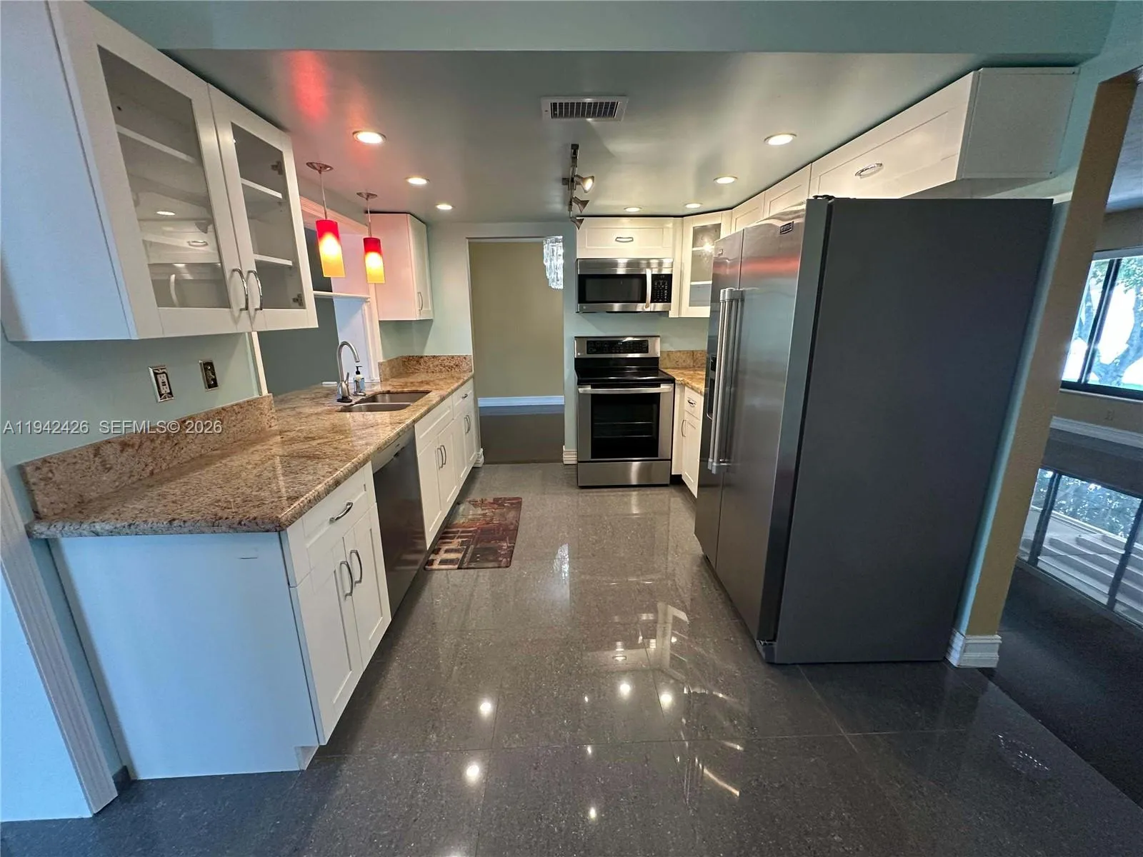 4701 NW 44th St, Tamarac FL 33319