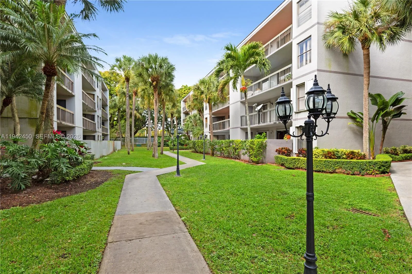 8810 SW 132nd Pl, Miami FL 33186
