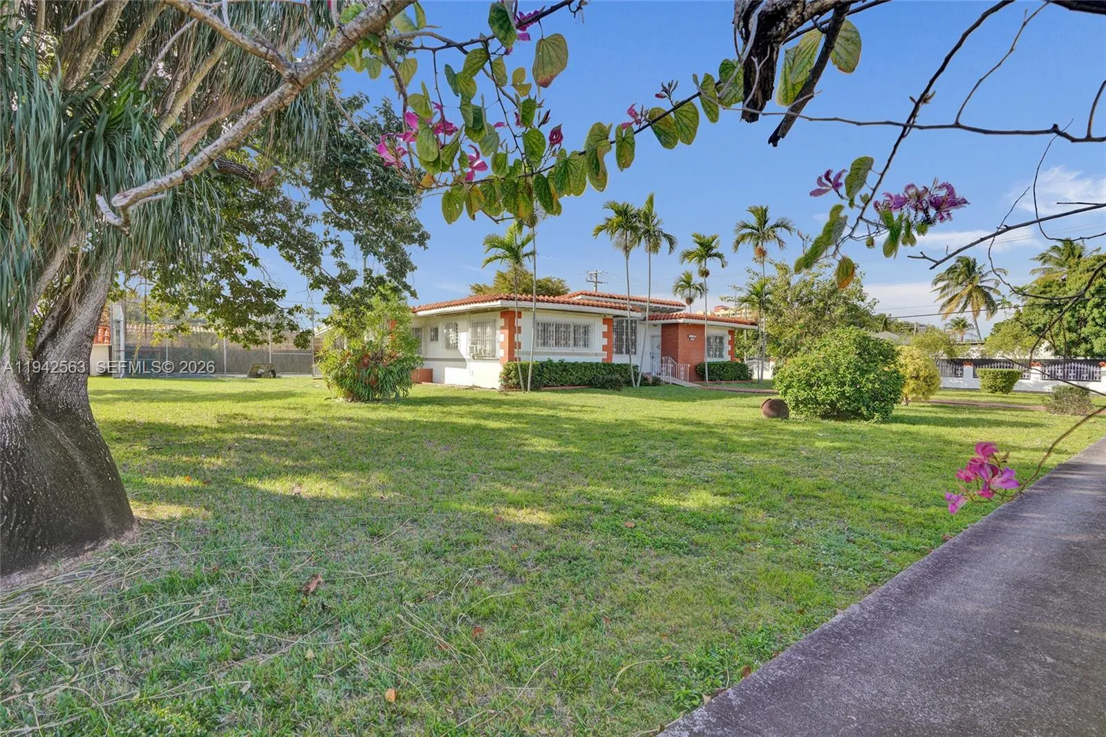 500 SW 39th Ct, Miami FL 33134