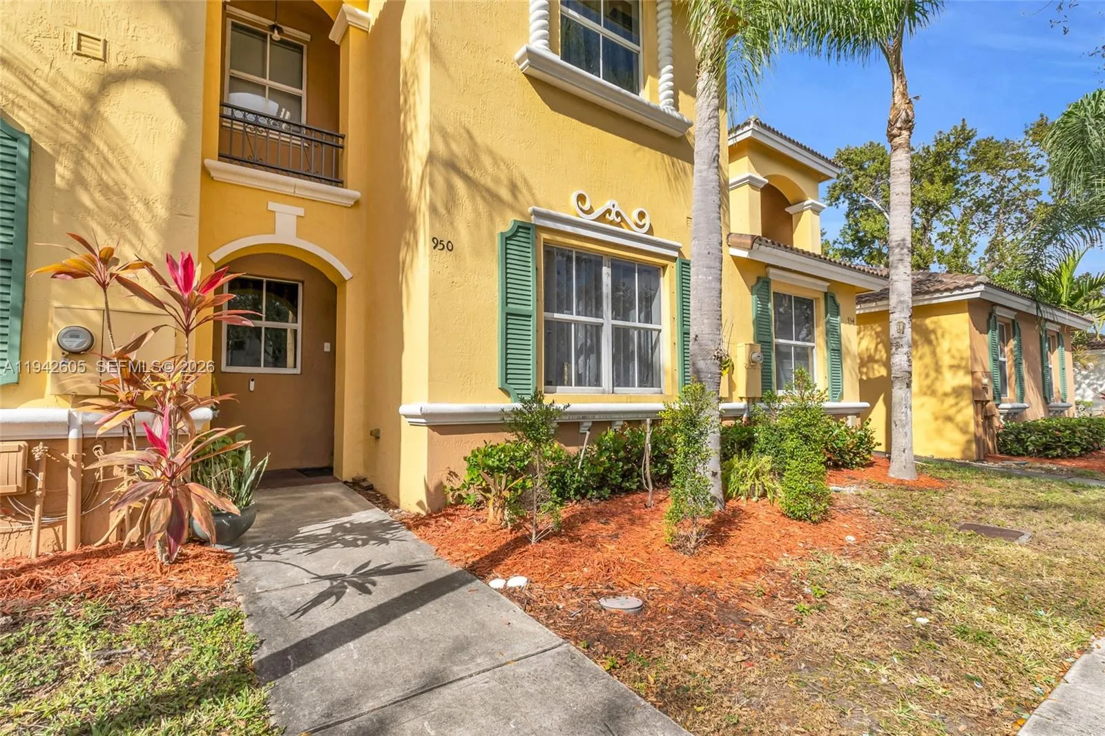 950 NE 42nd Pl, Homestead FL 33033