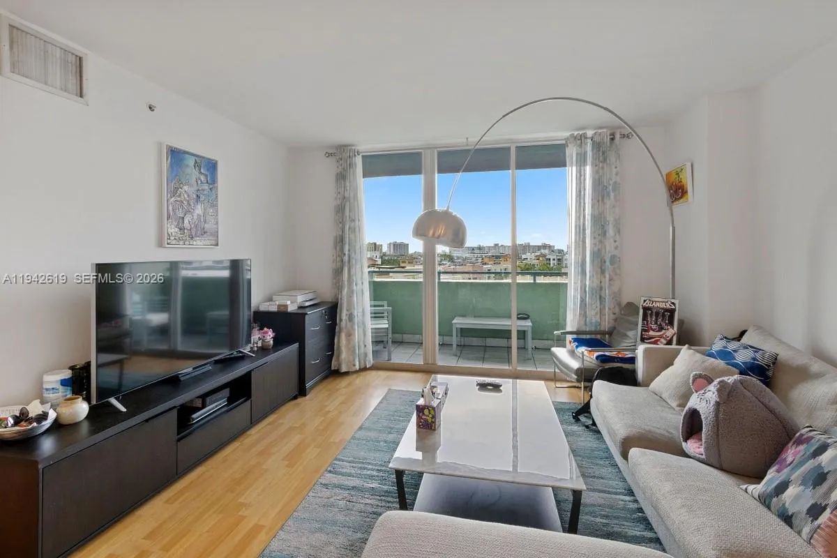 90 Alton Rd # 807, Miami Beach FL 33139