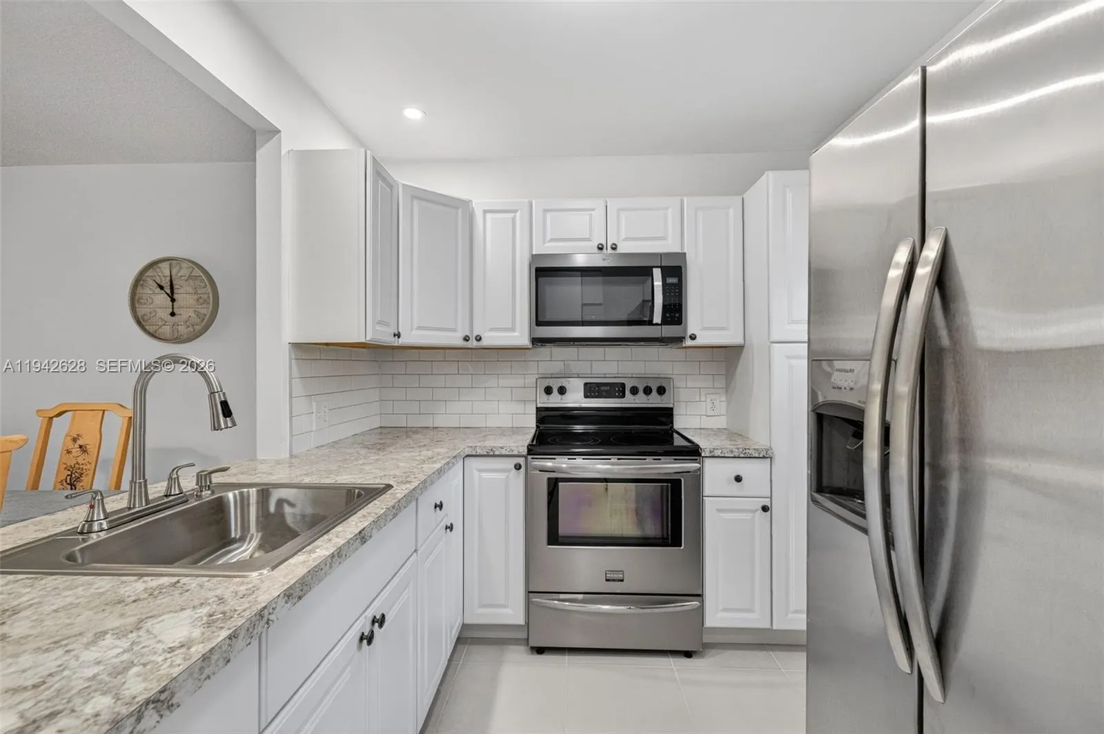 5000 NW 36th St # 410, Lauderdale Lakes FL 33319