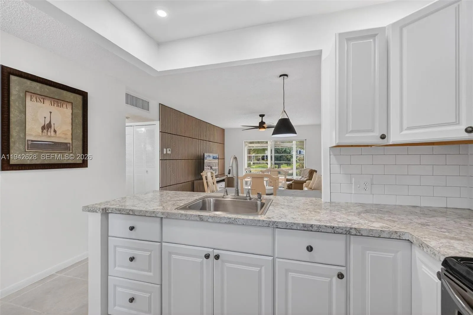 5000 NW 36th St # 410, Lauderdale Lakes FL 33319