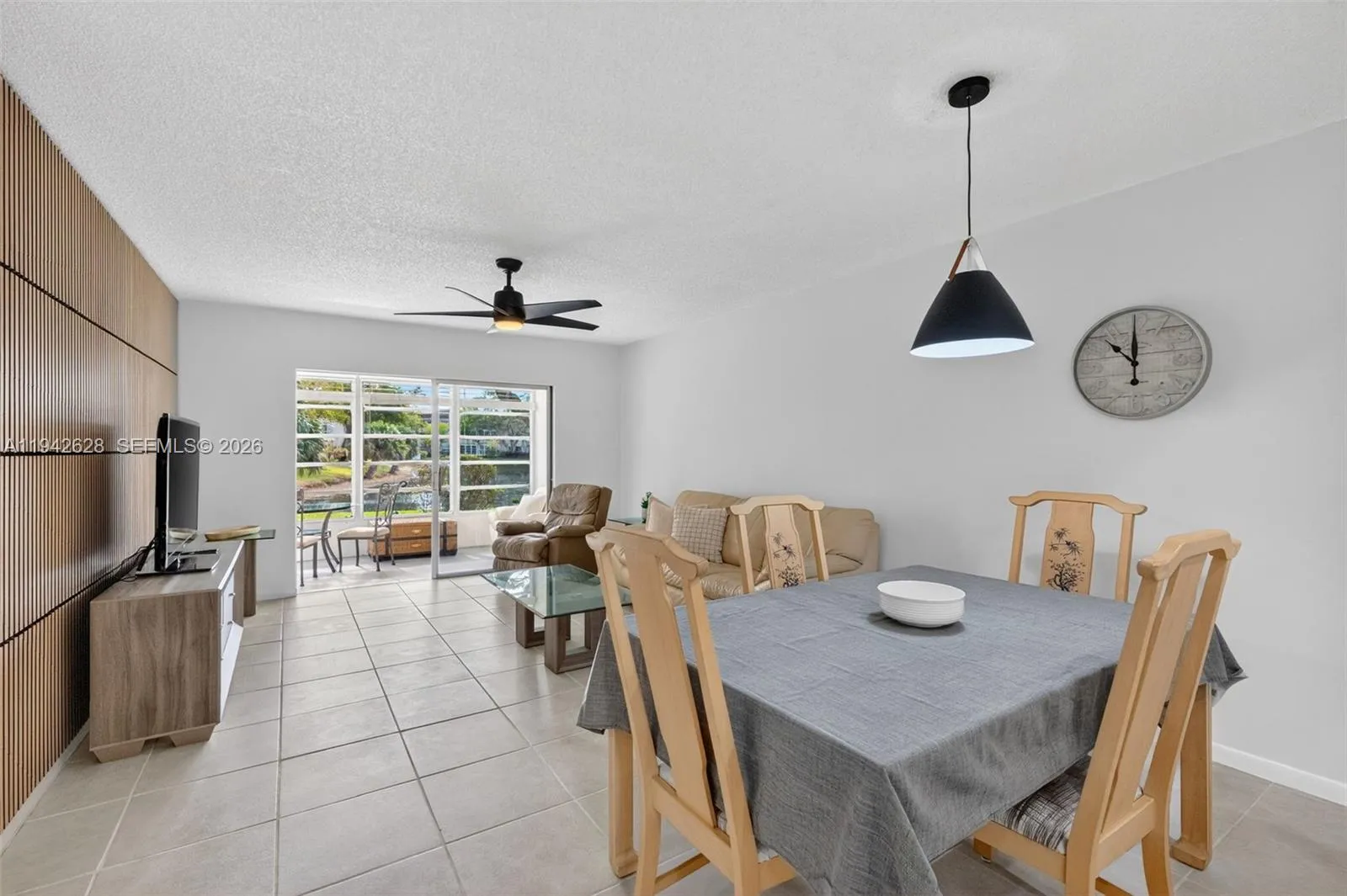 5000 NW 36th St # 410, Lauderdale Lakes FL 33319