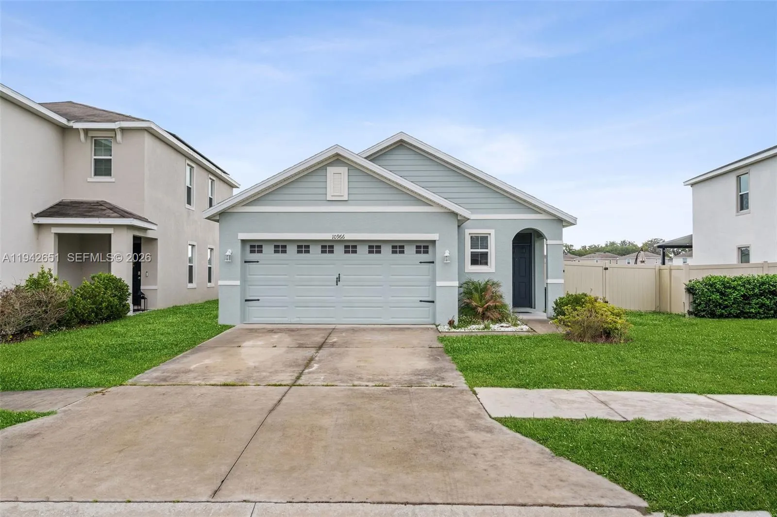 3 bedroom 2 bath for sale at 10966 PENNY GALE LOOP SAN ANTONIO, Other City - In The State Of Florida FL 33576