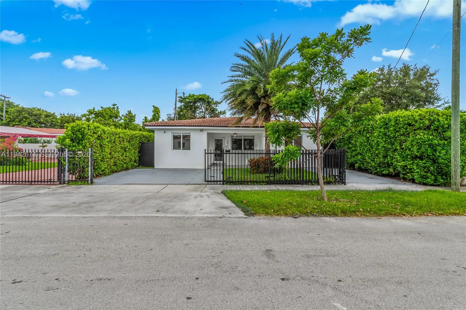 3855 SW 1st St, Miami FL 33134