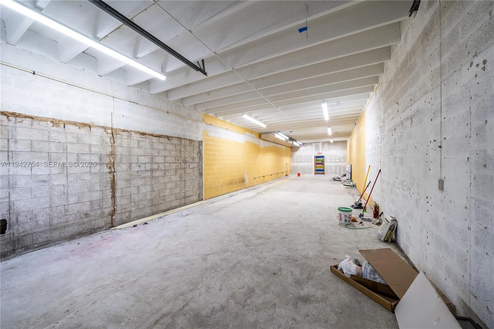 1830 NW 20th St, Miami FL 33142