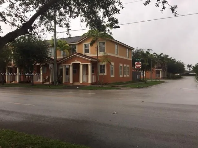 4 bedroom 3 bath for sale at 10852 SW 240th St, Homestead FL 33032