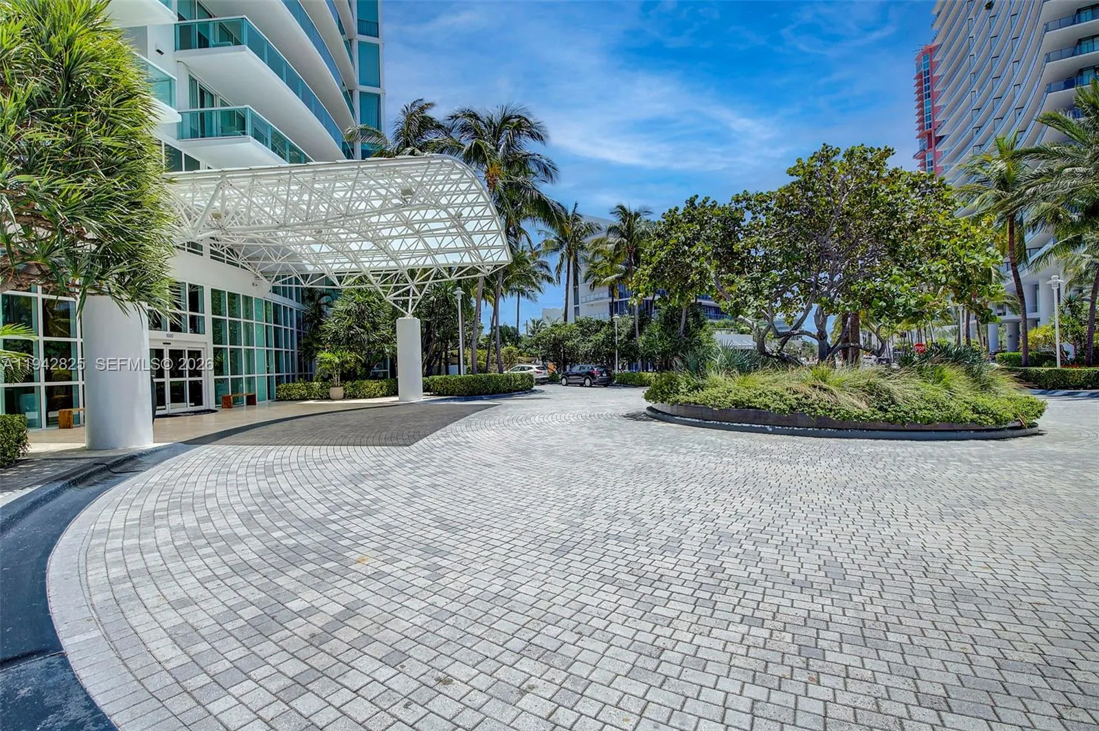 1000 S Pointe Dr # 1406, Miami Beach FL 33139
