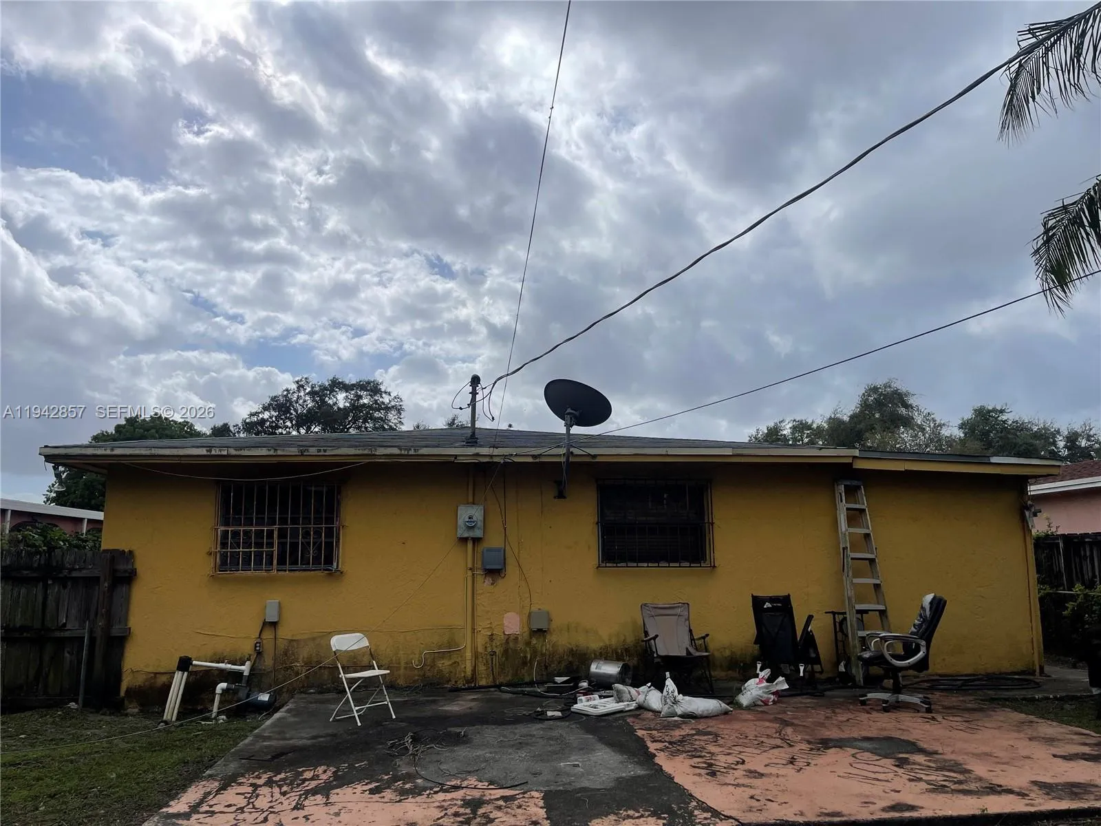 2983 NW 97th St, Miami FL 33147