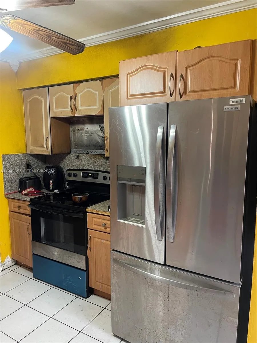 2983 NW 97th St, Miami FL 33147